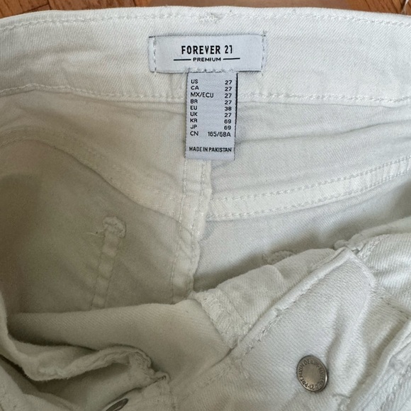 Forever21 Premium White Jean Cuffed Shorts Size 27 - Picture 3 of 6